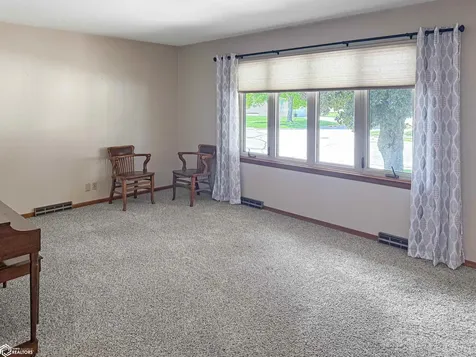 1621 Ellis Avenue Iowa Falls IA 50126