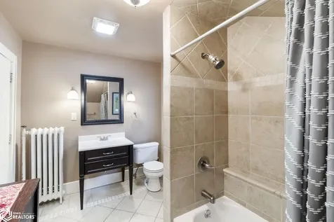 84 Linden Drive Mason City IA 50401