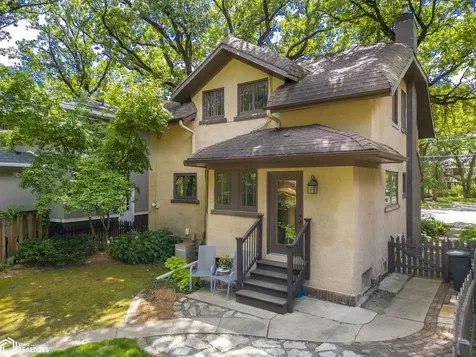 84 Linden Drive Mason City IA 50401