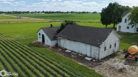21079 1st Avenue Durant IA 52747