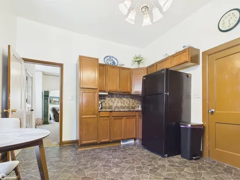 805 A Avenue Oskaloosa IA 52577
