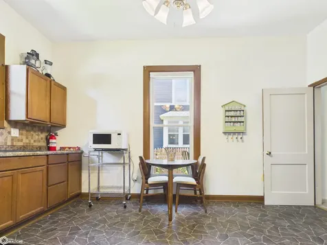 805 A Avenue Oskaloosa IA 52577