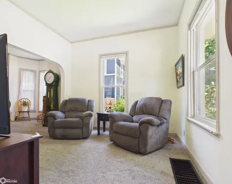 805 A Avenue Oskaloosa IA 52577