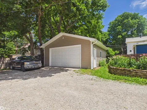 805 A Avenue Oskaloosa IA 52577