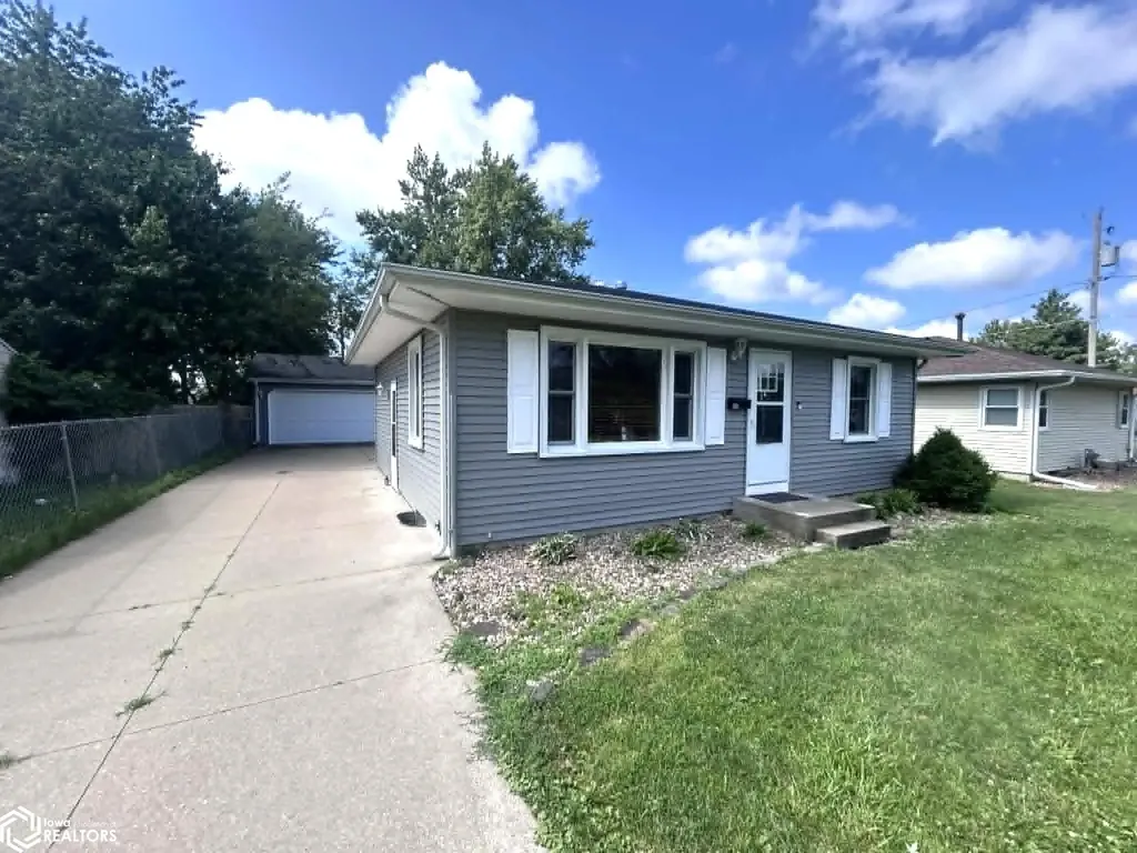 406 Crestview Avenue Ottumwa IA 52501