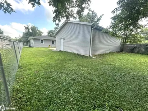 406 Crestview Avenue Ottumwa IA 52501