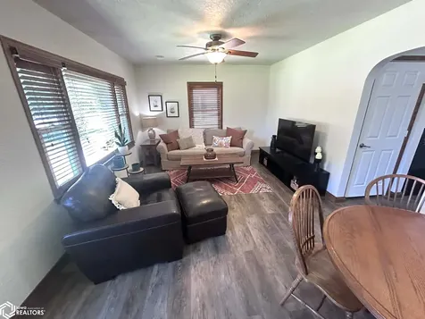 406 Crestview Avenue Ottumwa IA 52501