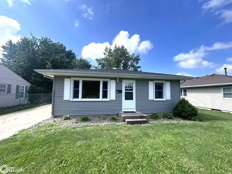 406 Crestview Avenue Ottumwa IA 52501