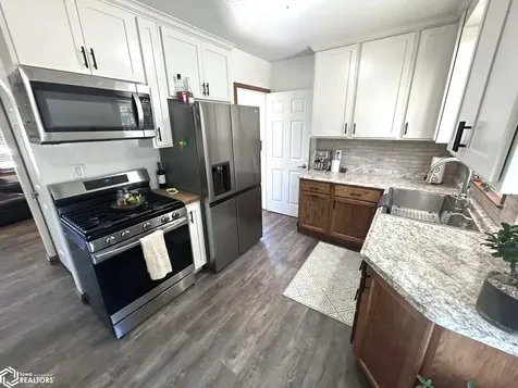 406 Crestview Avenue Ottumwa IA 52501