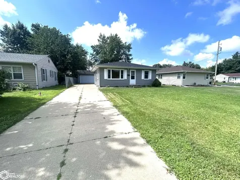406 Crestview Avenue Ottumwa IA 52501