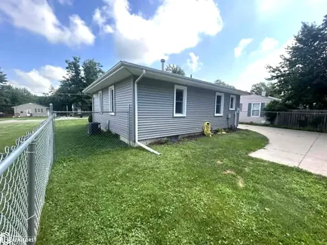 406 Crestview Avenue Ottumwa IA 52501