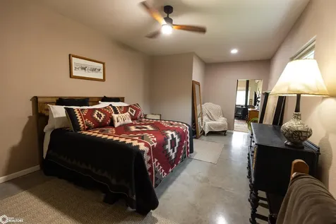 4924 160th Avenue Ottumwa IA 52501