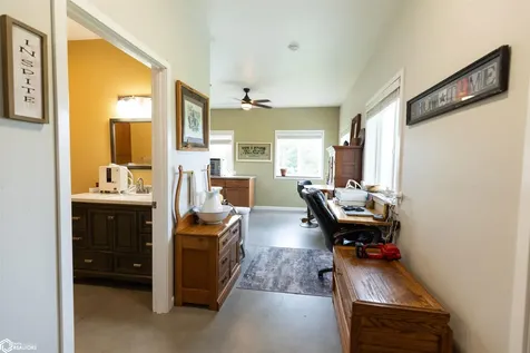 4924 160th Avenue Ottumwa IA 52501