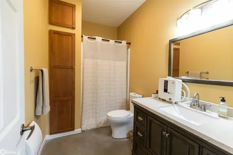 4924 160th Avenue Ottumwa IA 52501