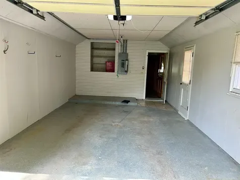 802 10th Street Eldora IA 50627