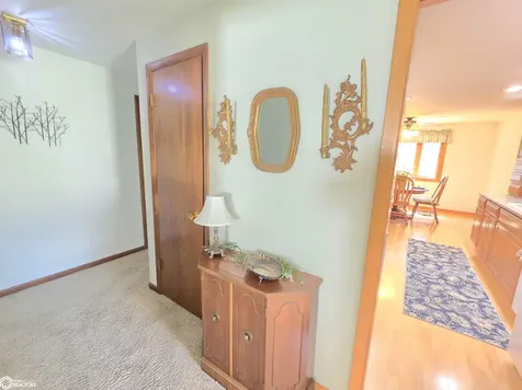 1009 Manor Drive Mason City IA 50401