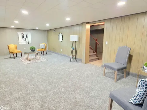 1009 Manor Drive Mason City IA 50401