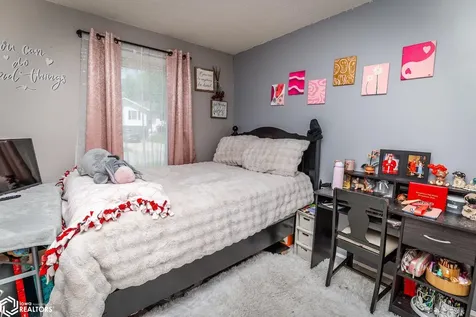 1410 Greenfield Drive Marshalltown IA 50158