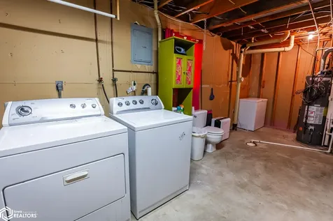 1410 Greenfield Drive Marshalltown IA 50158