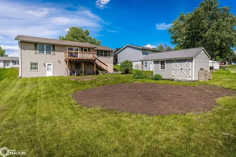 1410 Greenfield Drive Marshalltown IA 50158
