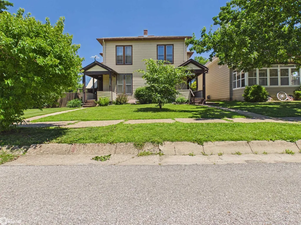 1223-1225 Fulton Street Keokuk IA 52632