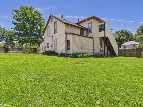 1223-1225 Fulton Street Keokuk IA 52632