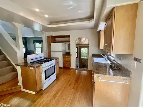 308 E Adams Avenue Fairfield IA 52556