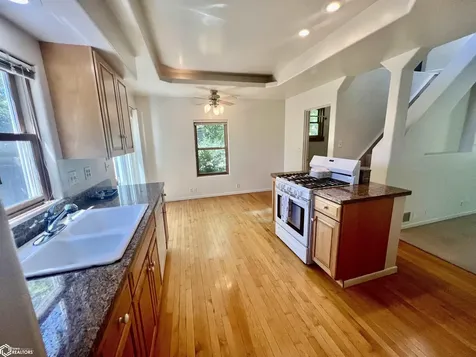 308 E Adams Avenue Fairfield IA 52556