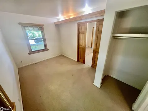 308 E Adams Avenue Fairfield IA 52556