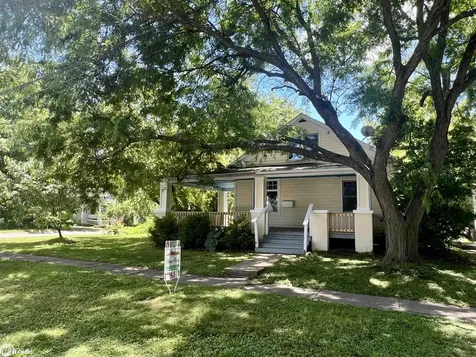 308 E Adams Avenue Fairfield IA 52556