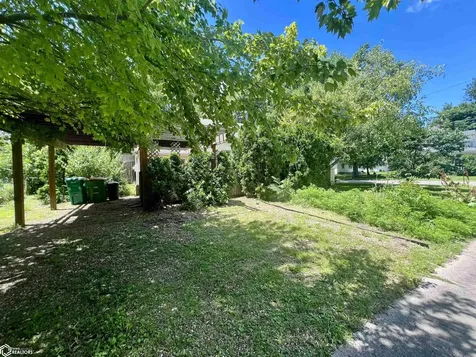308 E Adams Avenue Fairfield IA 52556