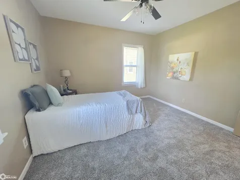 1046 1st Street NE Mason City IA 50401
