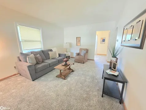 1046 1st Street NE Mason City IA 50401