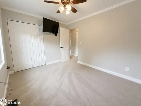 4533 Summer Street Burlington IA 52601