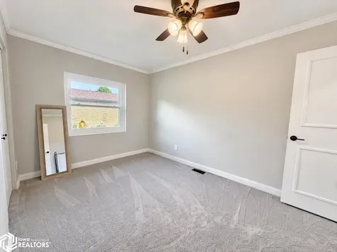 4533 Summer Street Burlington IA 52601