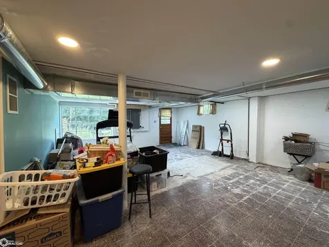 4533 Summer Street Burlington IA 52601