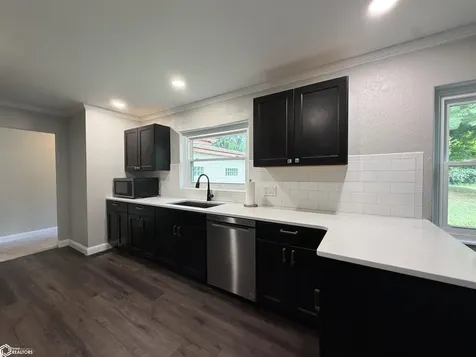 4533 Summer Street Burlington IA 52601