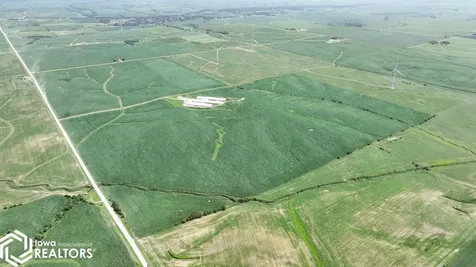 2049 510th Avenue Deep River IA 52222