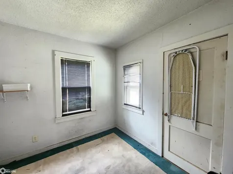 40 27th Street SW Mason City IA 50401