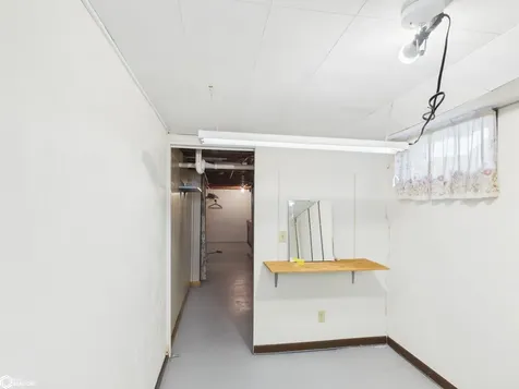 322 Mahaska Street Agency IA 52530
