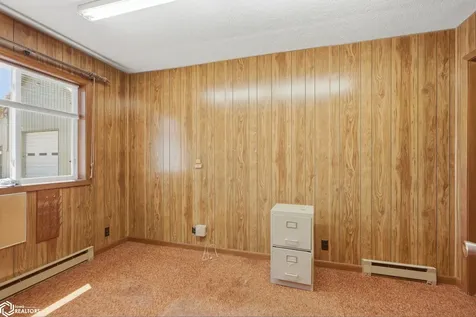 2276 400th Avenue Victor IA 52347