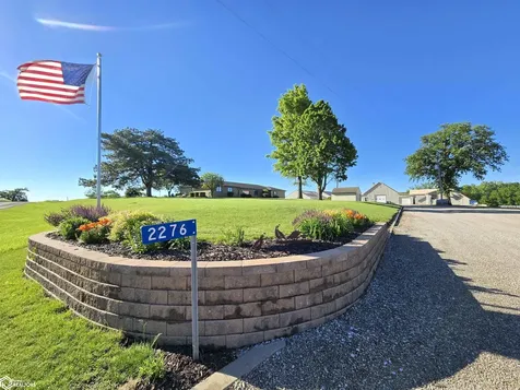 2276 400th Avenue Victor IA 52347