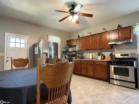 1025 S 7th Street Burlington IA 52601