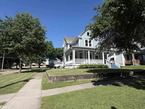1025 S 7th Street Burlington IA 52601