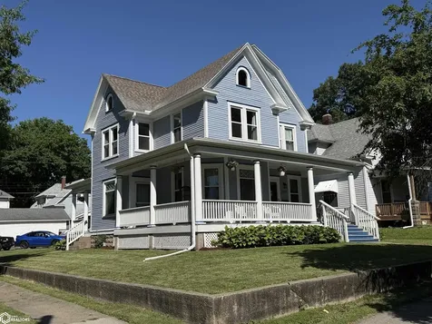 1025 S 7th Street Burlington IA 52601