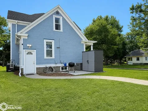 1025 S 7th Street Burlington IA 52601