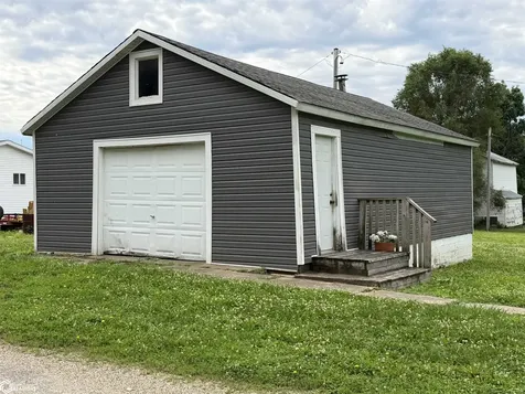 312 Main Street Bonaparte IA 52620
