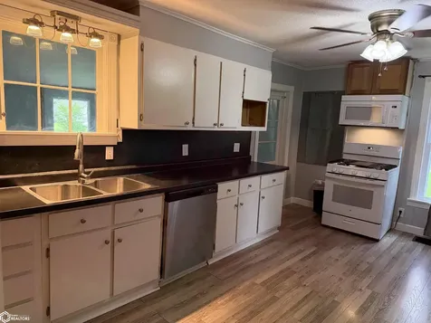 312 Main Street Bonaparte IA 52620