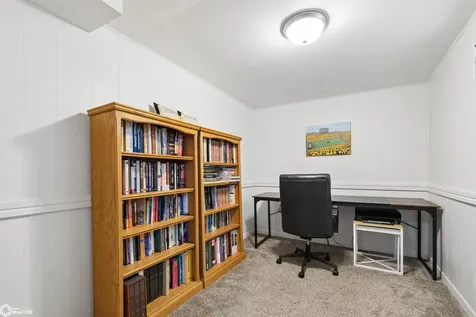 321 4th Avenue Grinnell IA 50112