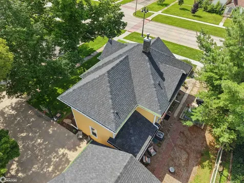 321 4th Avenue Grinnell IA 50112